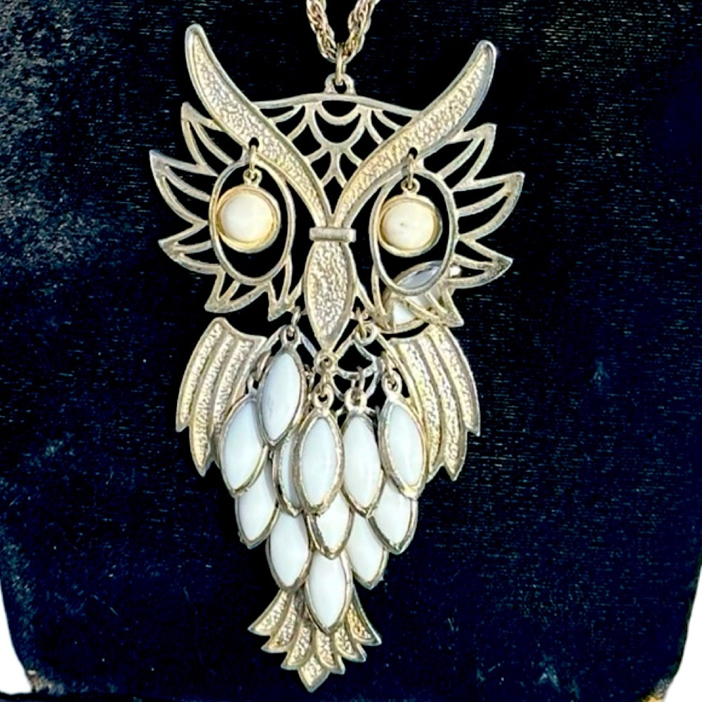 Vintage Elegant Gold and Cream Owl Pendant Necklace w/ White Stones for Feathers